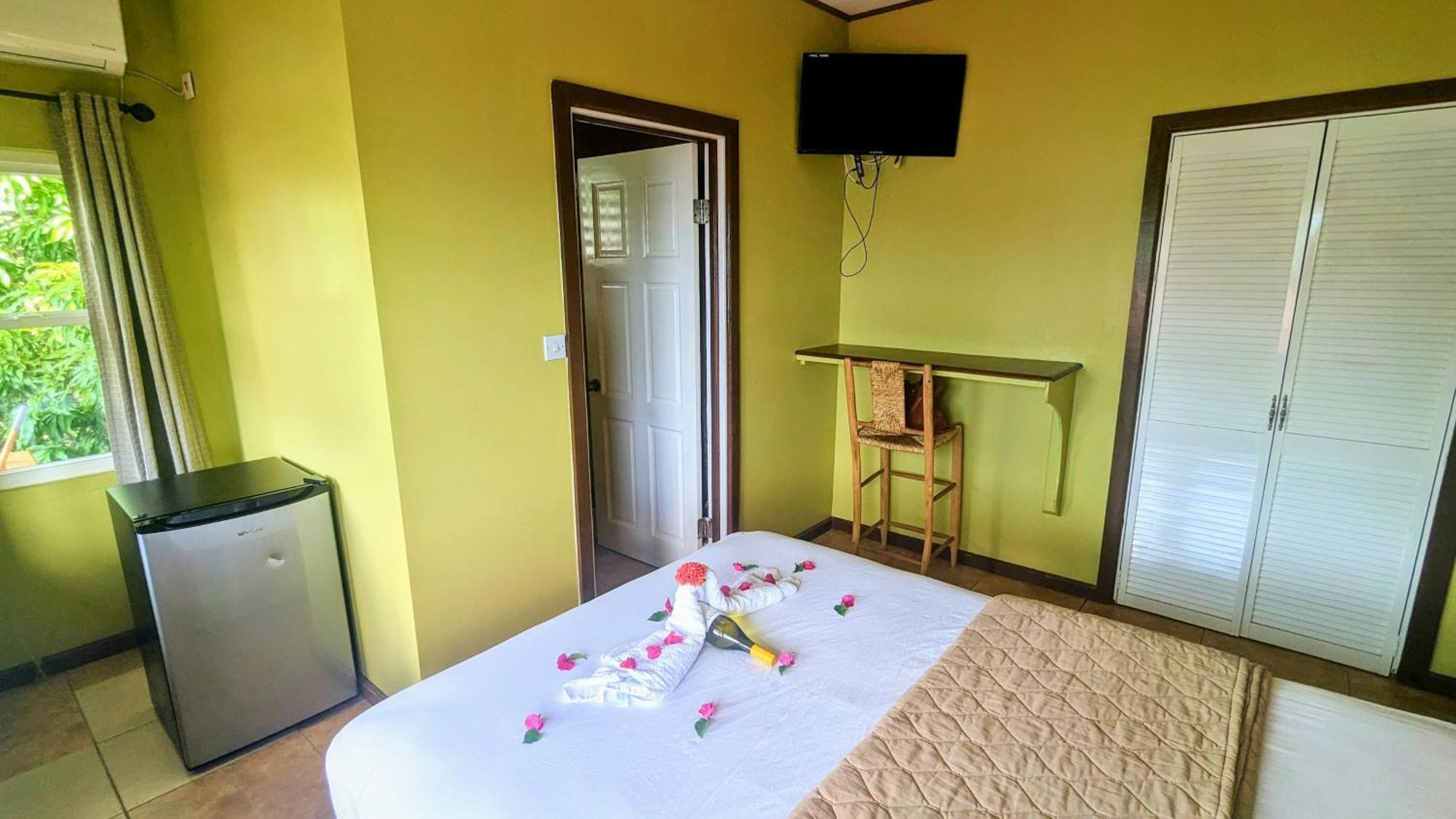 Hotel Sunset Lane Laborie Pokój zdjęcie