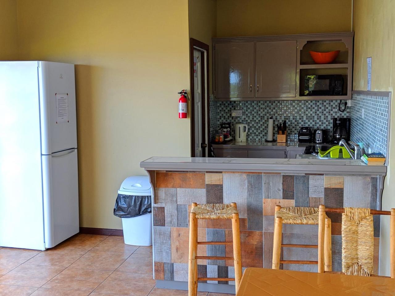 Hotel Sunset Lane Laborie Zewnętrze zdjęcie